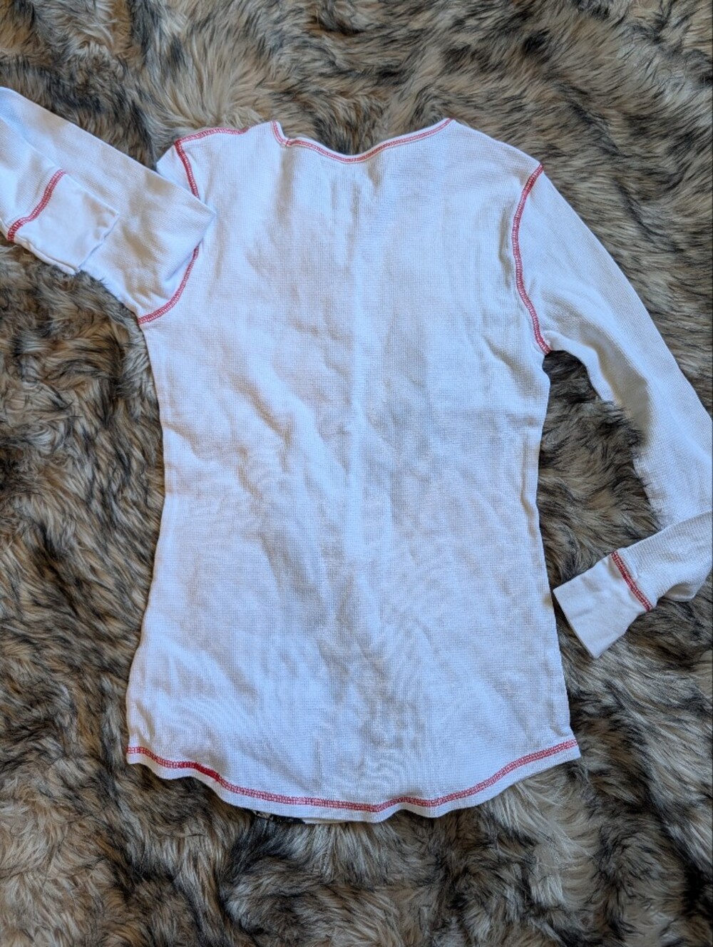 Minnie Mouse Graphic Thermal Top - White with Red & Black - Picture 2 of 4
